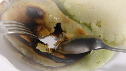 Black, White & Green – the way of pie, still: “Pies are not cut. They are broken.”