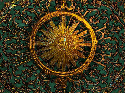 Heliocentrum, still: “…but that is not the nature of the French people, and as far back as histories go, if there is any feature unique to this monarchy, it is the free and easy access of the subjects to their prince.” – _Memoires de Louis XIV, 1668._